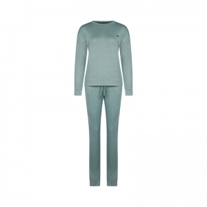 Women relax set smokey green